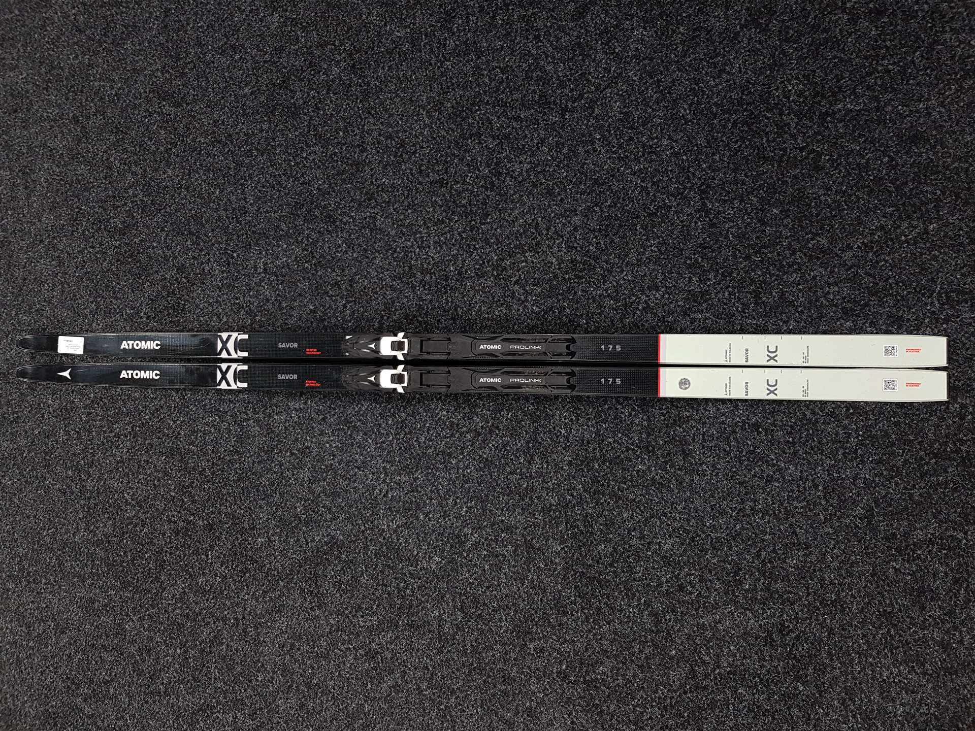 Schiuri de cross-country Atomic Savor XC folosite + legături NNN Prolink