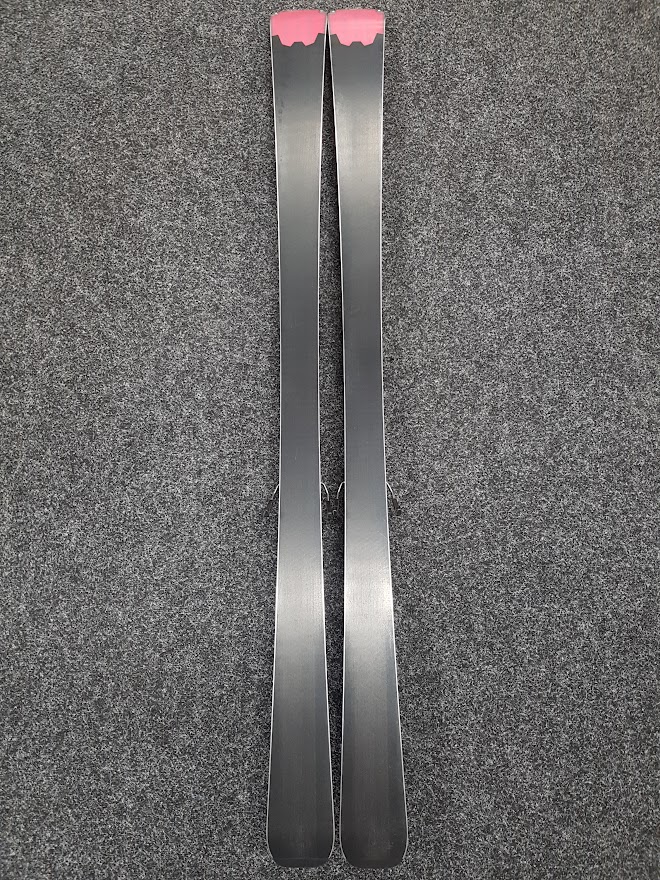 Jezděné lyže Rossignol Pursuit P400 Carbon