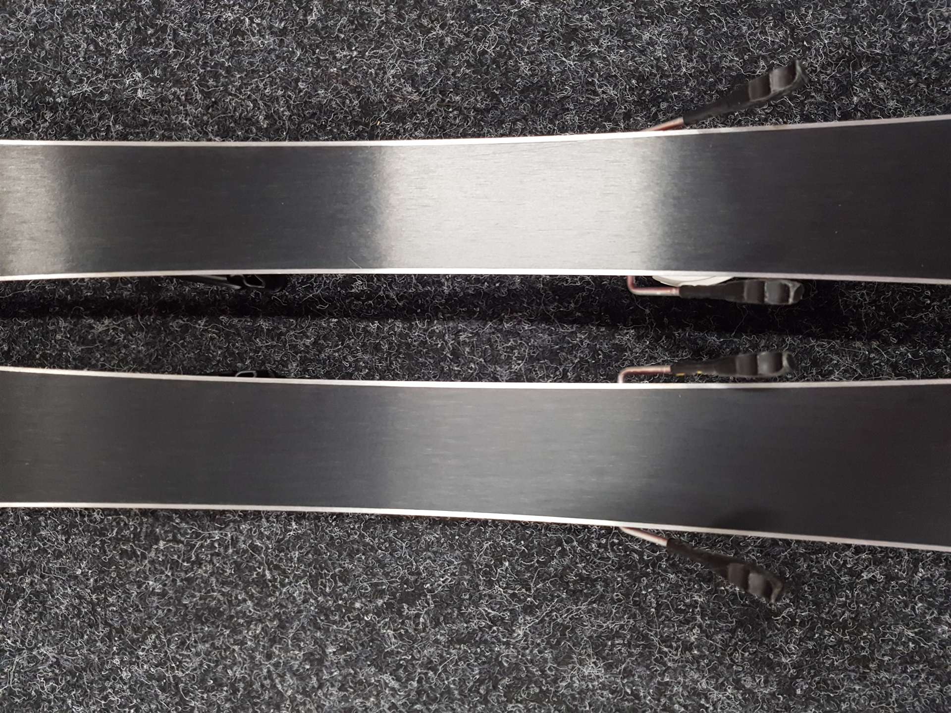 Używane narty dziecięce BLIZZARD Race + wiązania Blizzard 4.5