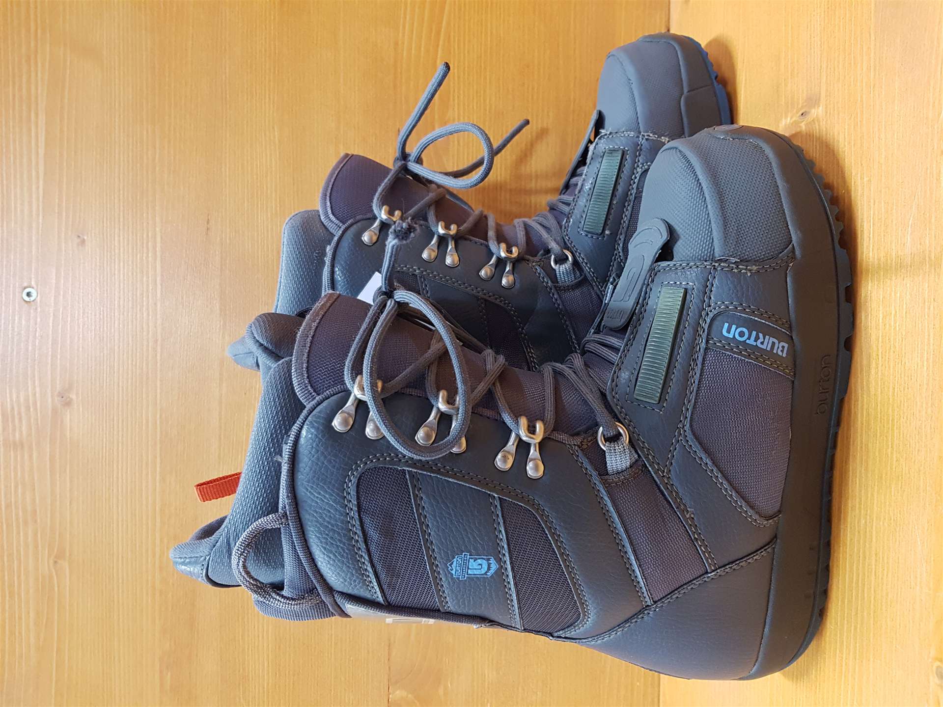 Použité snowboardové topánky BURTON Progression Women