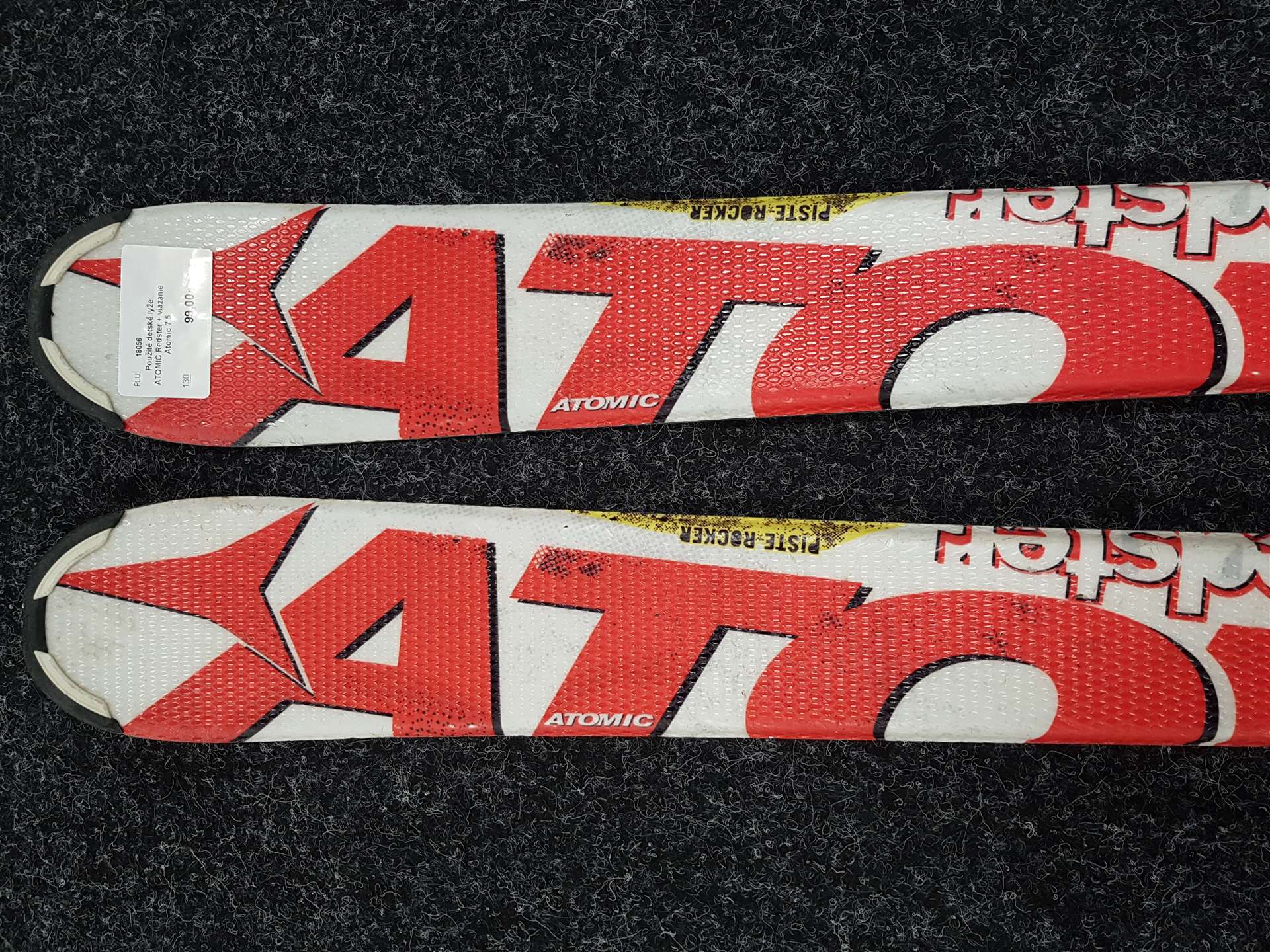 Esquís infantiles usados ATOMIC Redster + fijaciones Atomic 7.5