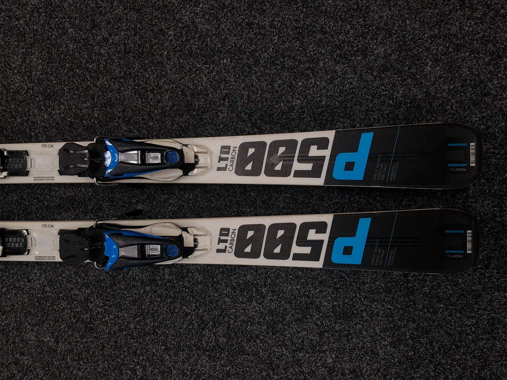 Bazárové  lyže  ROSSIGNOL Pursuit P500 LTD Carbon