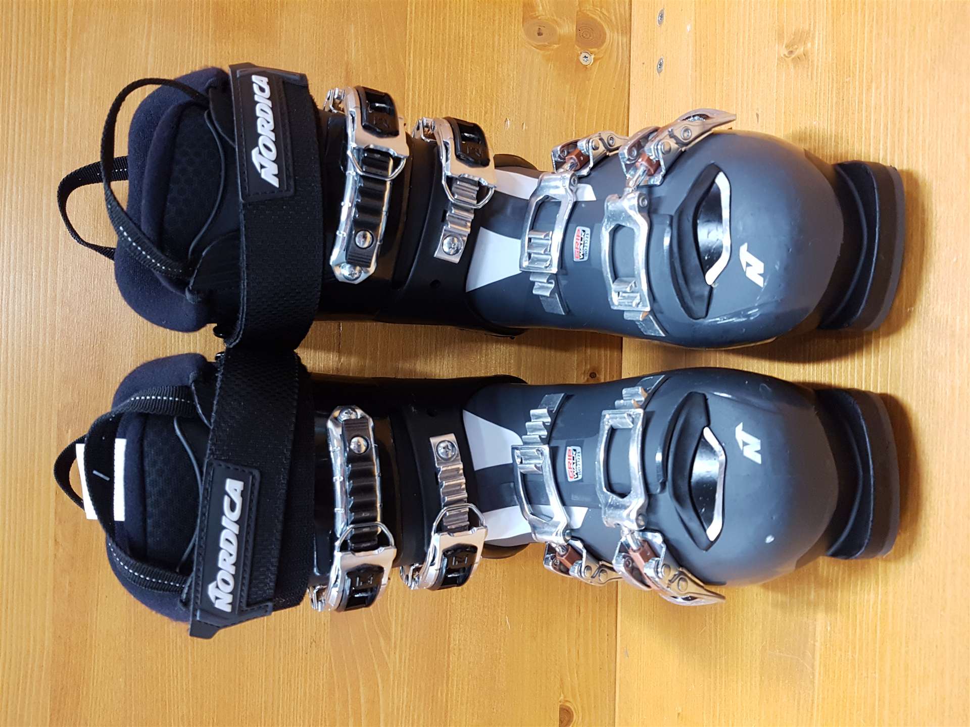 Scarponi da sci usati NORDIA Sport Machine 75 W R