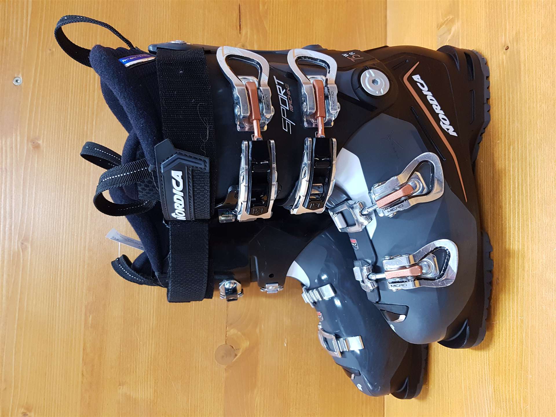 Scarponi da sci usati NORDIA Sport Machine 75 W R