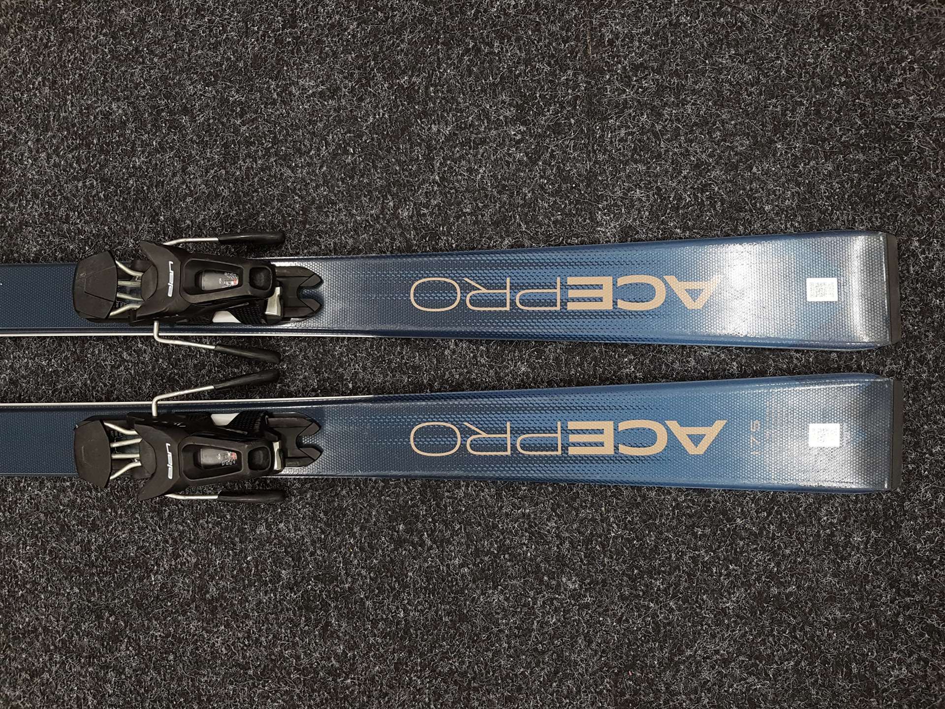Skis ELAN Ace Pro d'occasion + fixations Elan EL 10