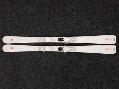 Použité lyže ROSSIGNOL Nova 2 Light Series + viazanie Look Xpress 11