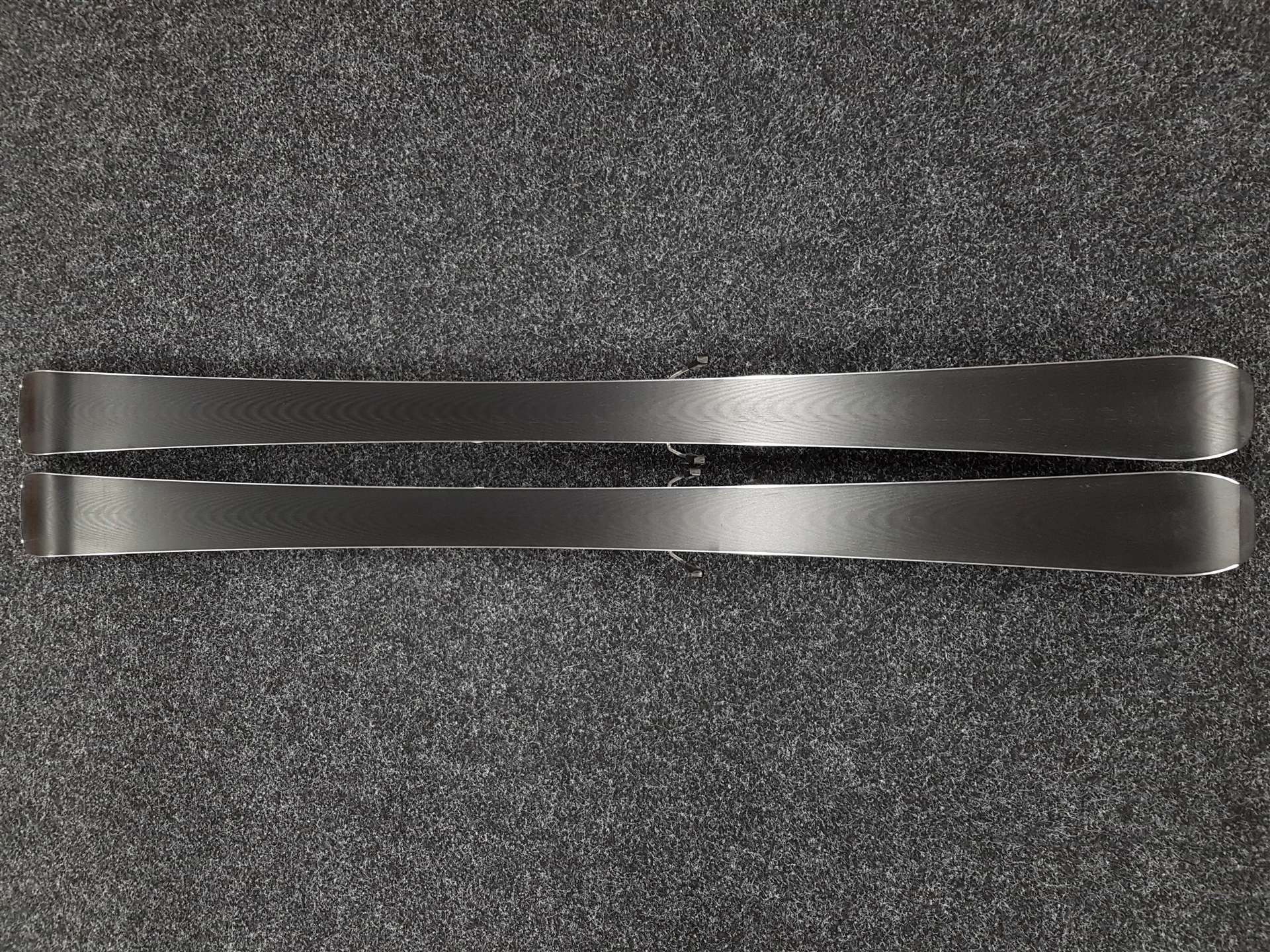 Gebrauchte ROSSIGNOL Nova 2 Light Series Ski + Look Xpress 11 Bindungen