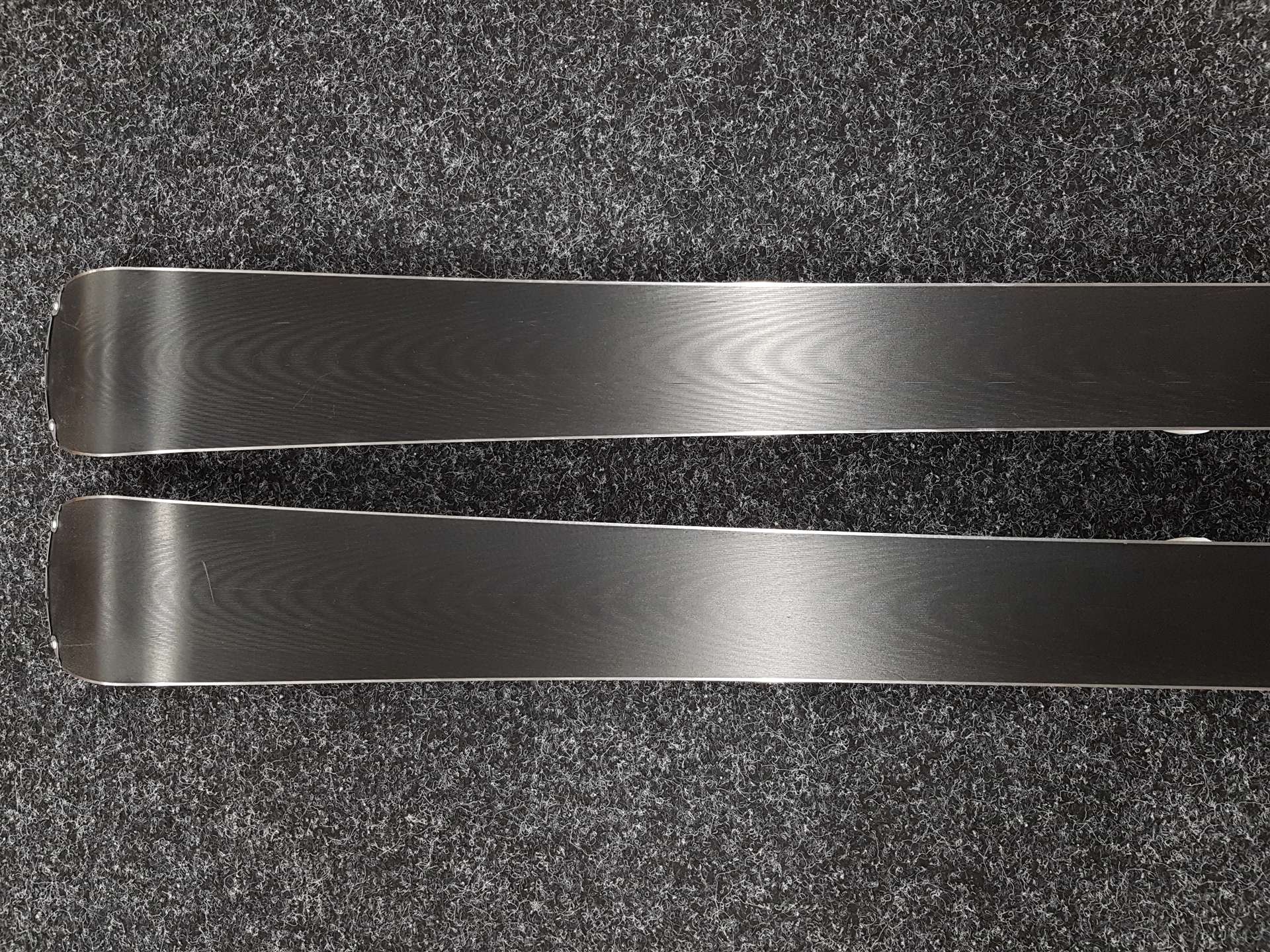 Gebrauchte ROSSIGNOL Nova 2 Light Series Ski + Look Xpress 11 Bindungen