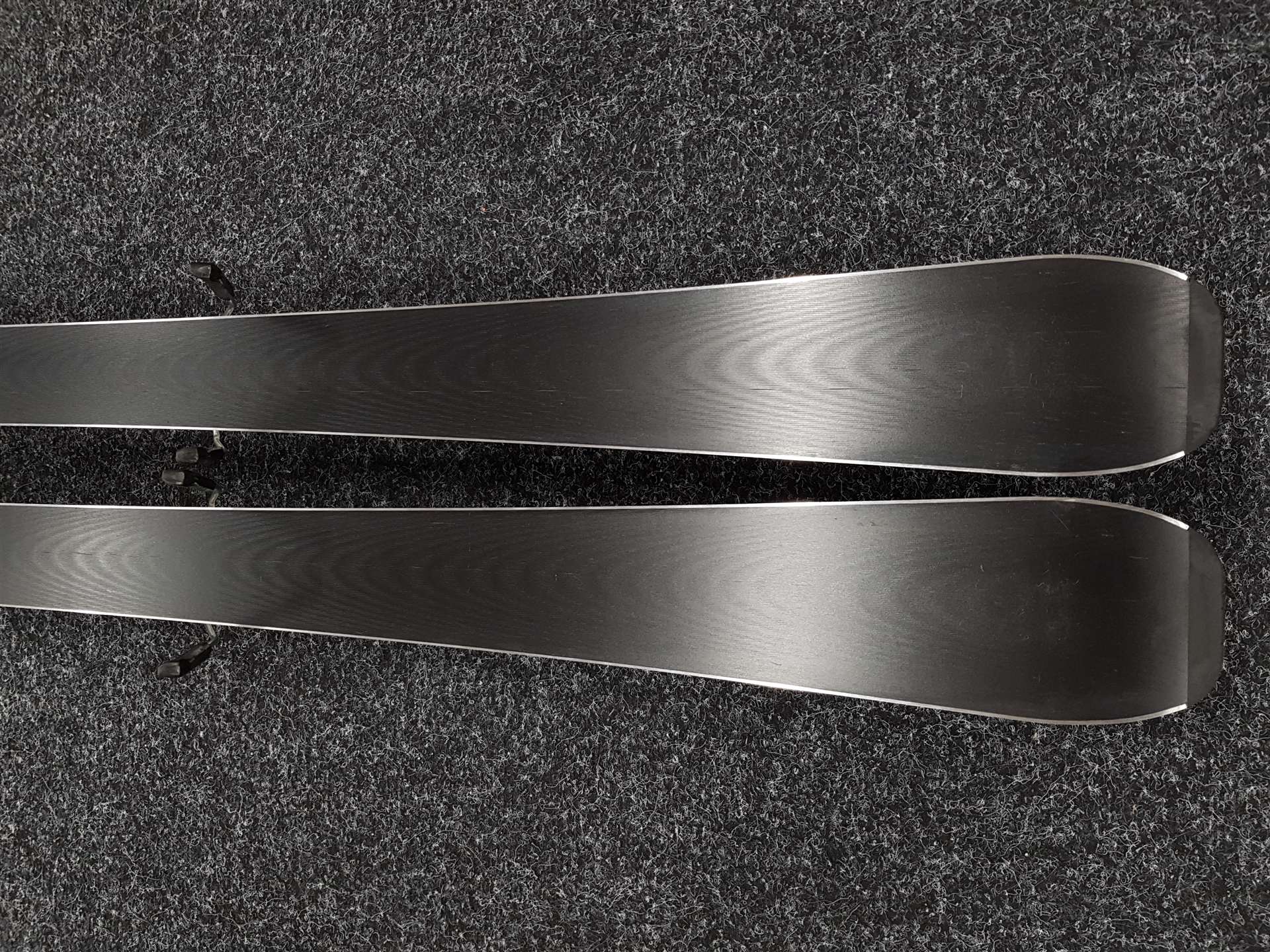 Gebrauchte ROSSIGNOL Nova 2 Light Series Ski + Look Xpress 11 Bindungen