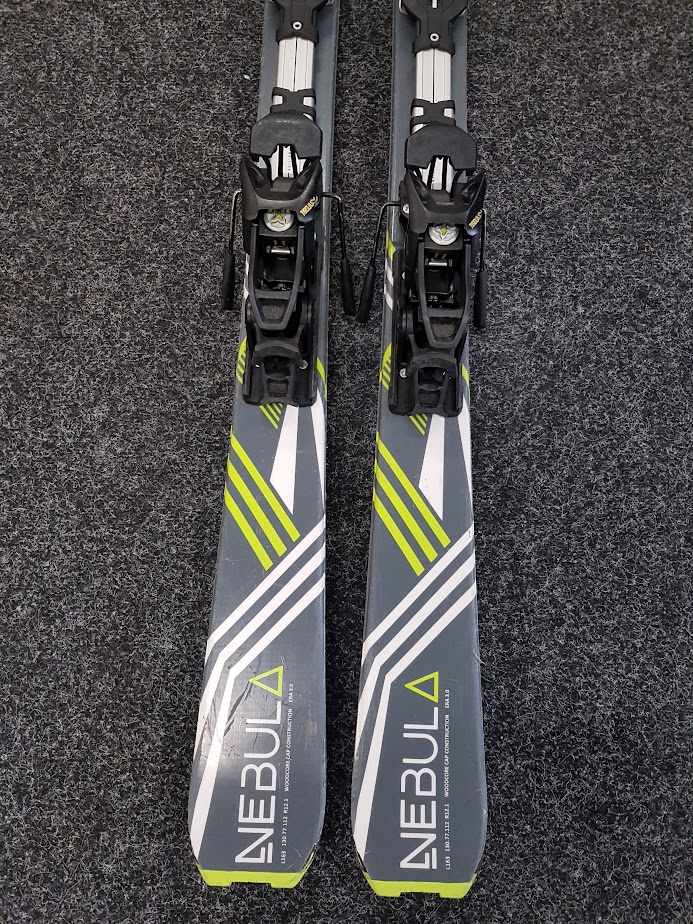 Ski alpin d'occasion HEAD NEBULA + ATTACK 12 + Pistes d'occasion