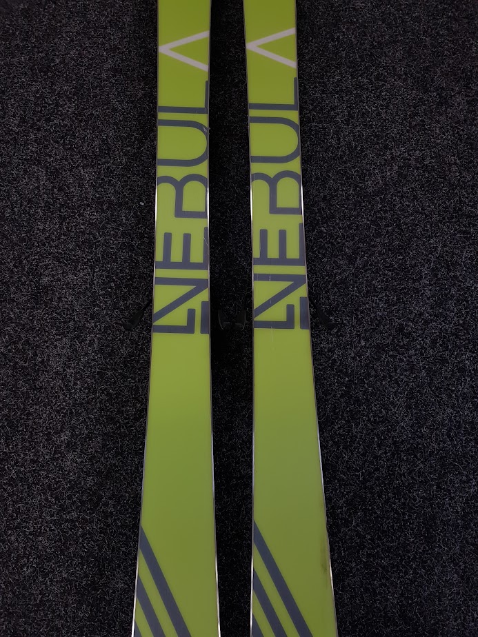 Ski alpin d'occasion HEAD NEBULA + ATTACK 12 + Pistes d'occasion