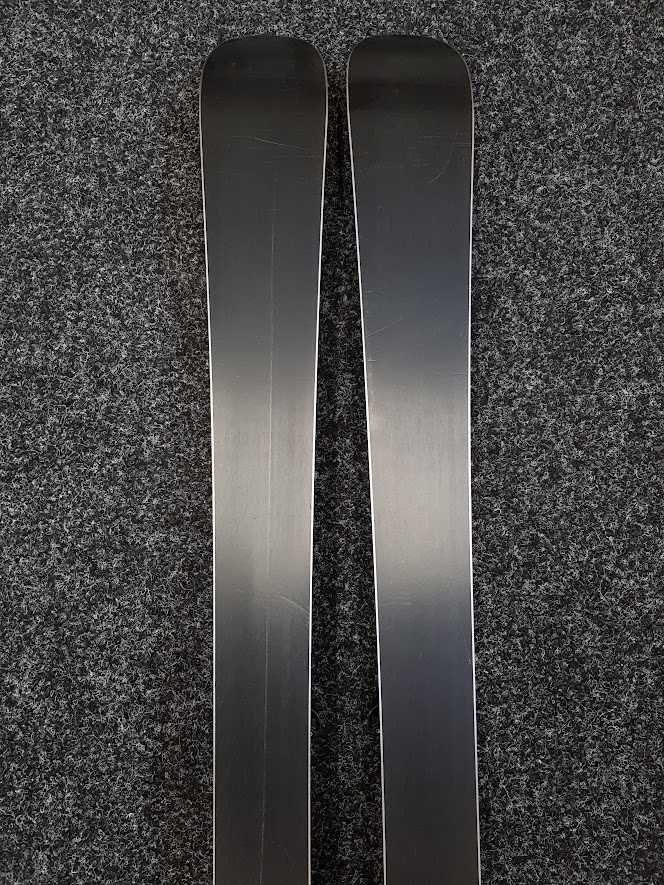 Gebrauchte Ski KASTLE JX 67 + Tyrolia K7.5 SLR Bindungen