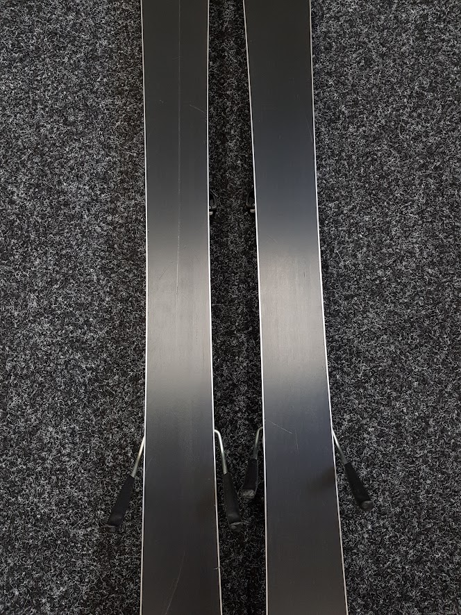 Gebrauchte Ski KASTLE JX 67 + Tyrolia K7.5 SLR Bindungen