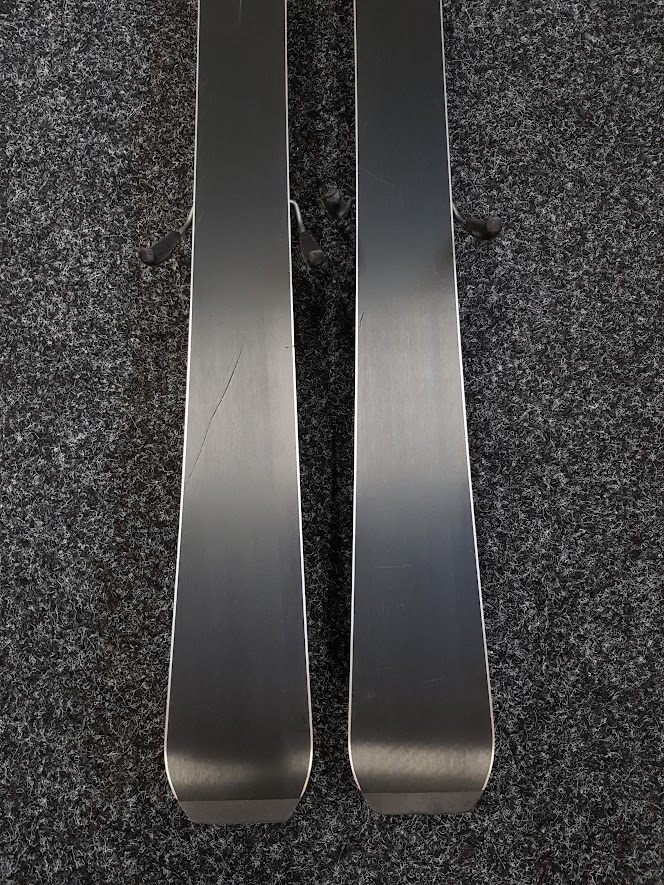 Gebrauchte Ski KASTLE JX 67 + Tyrolia K7.5 SLR Bindungen