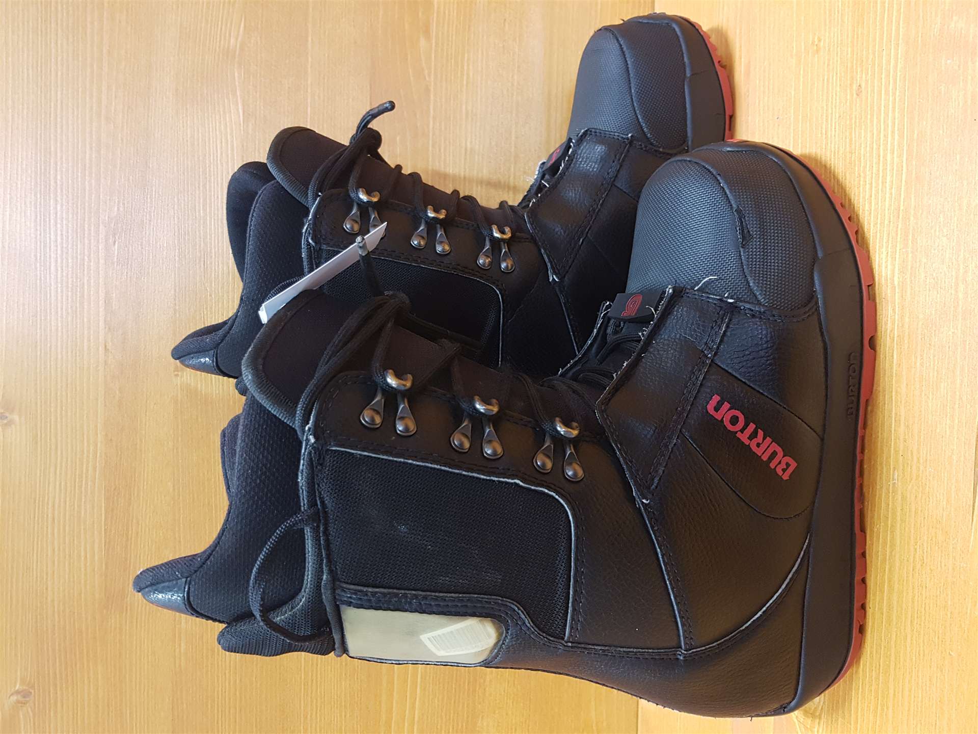 Ghete de snowboard BURTON Progression folosite