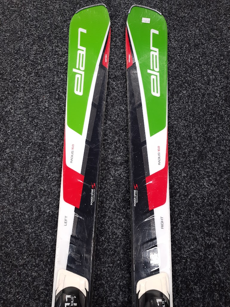Jezděné lyže Elan Race GSX