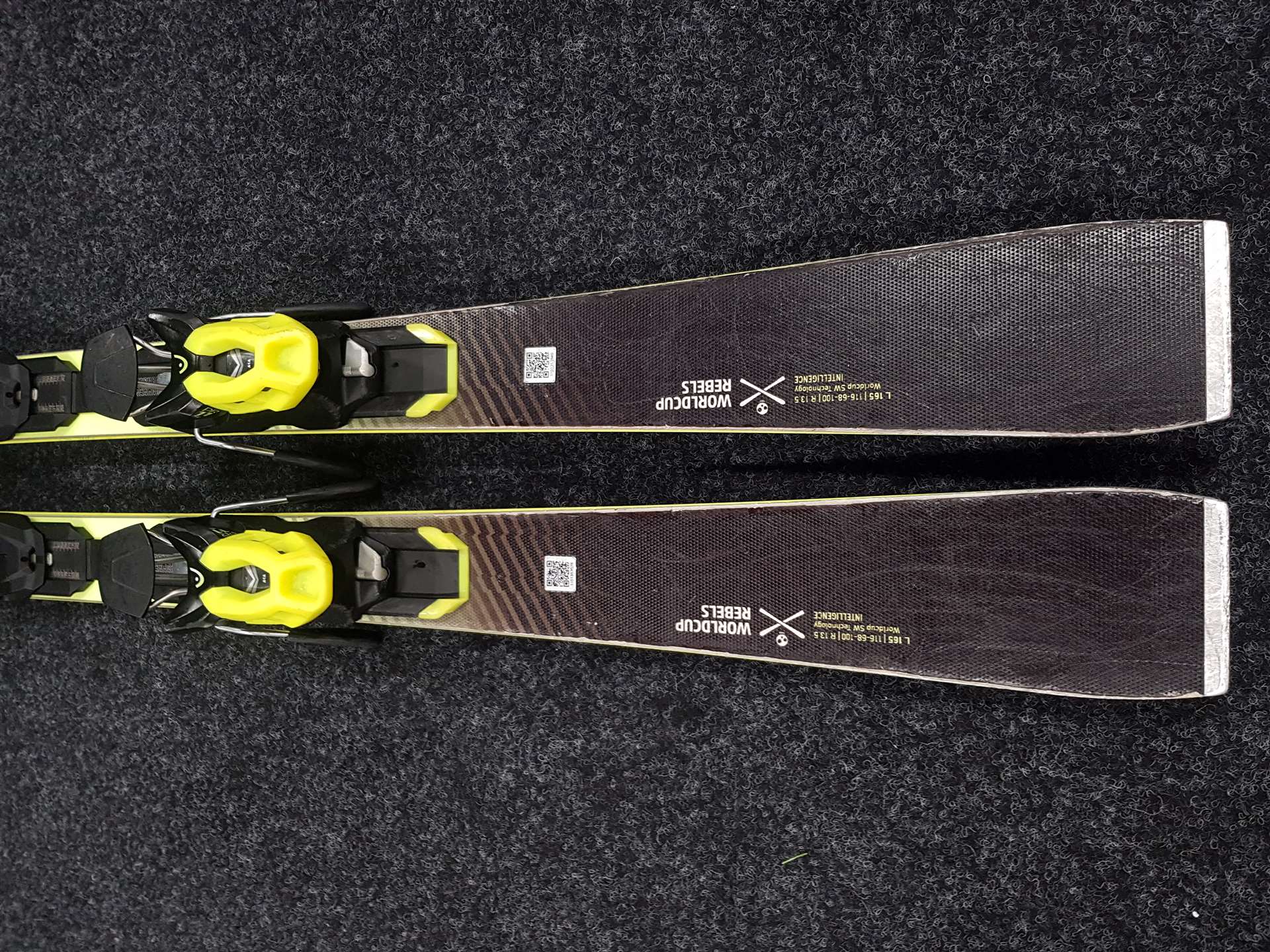 Použité lyže HEAD Worldcup Rebels i.GSR + vázání Head PR 11