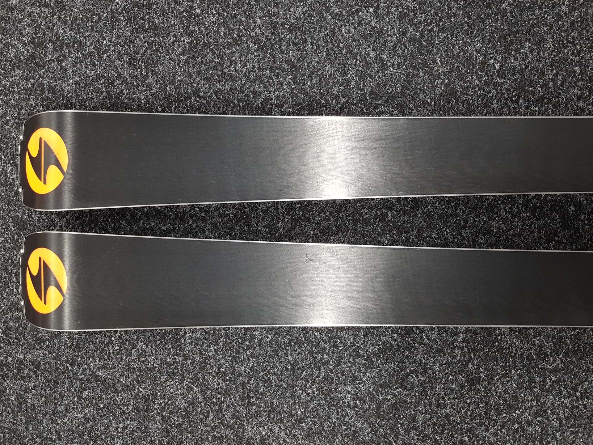 Skis BLIZZARD Firebird RS Ti d'occasion + fixations Marker Xcell 12
