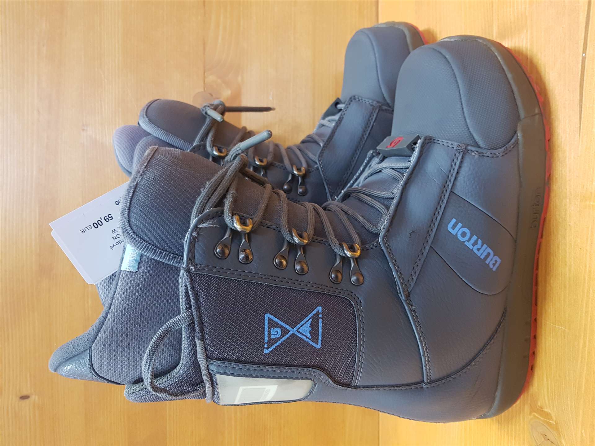 Ghete de snowboard BURTON Progression W folosite