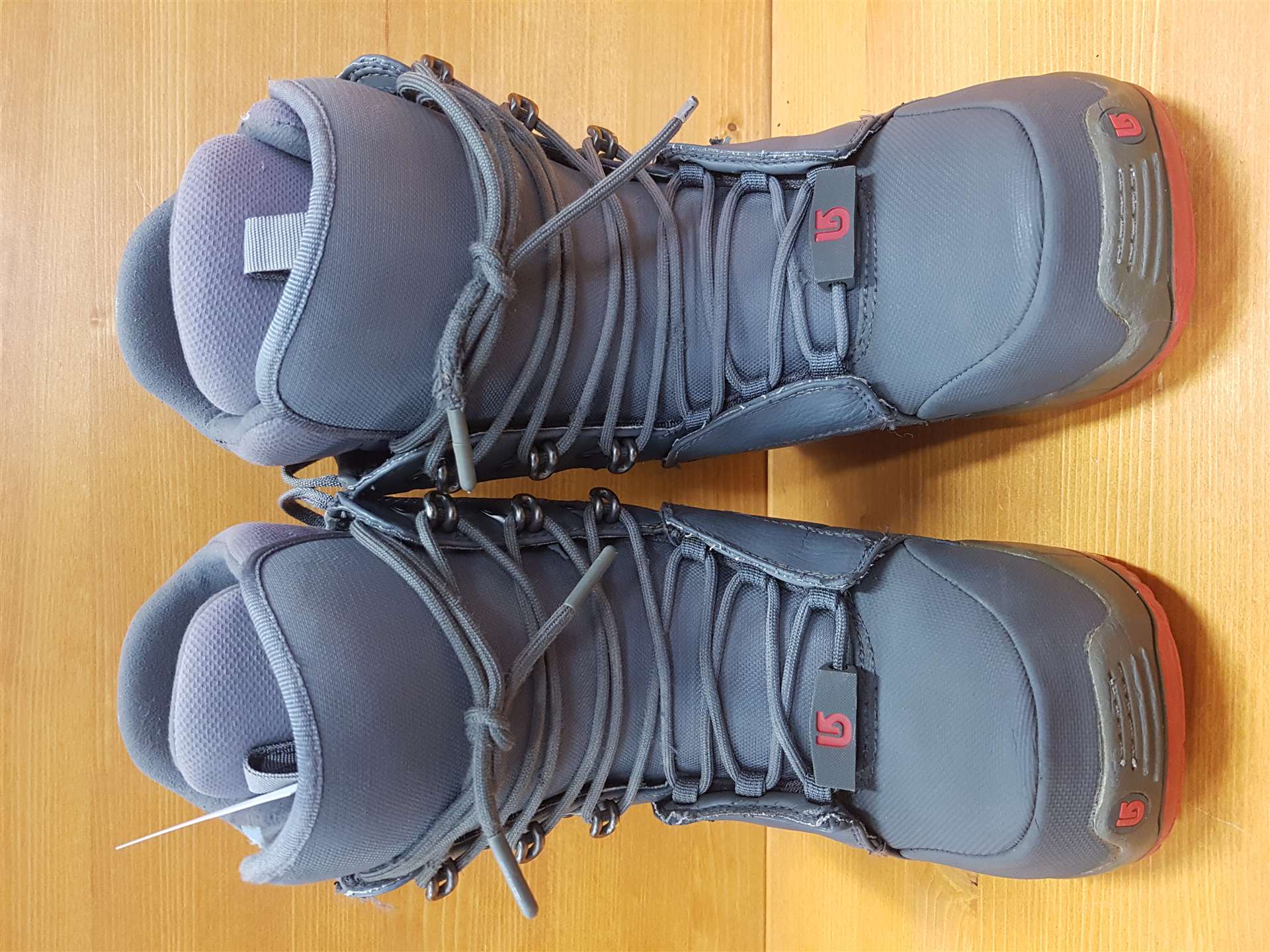 Ghete de snowboard BURTON Progression W folosite