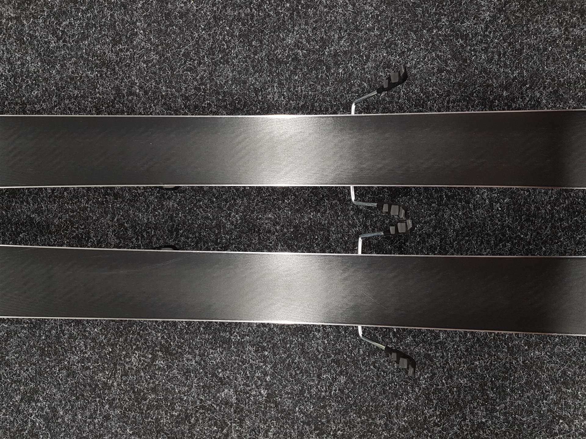 Schiuri freeride VOLKL Yumi folosite + legături Marker Griffon 13