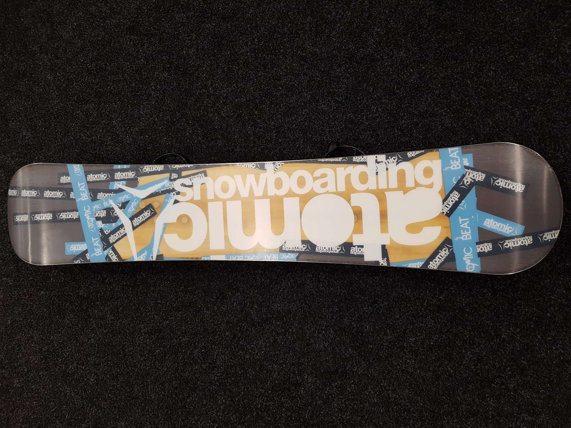 Použitý snowboard ATOMIC Beat + vázání Burton velikost S