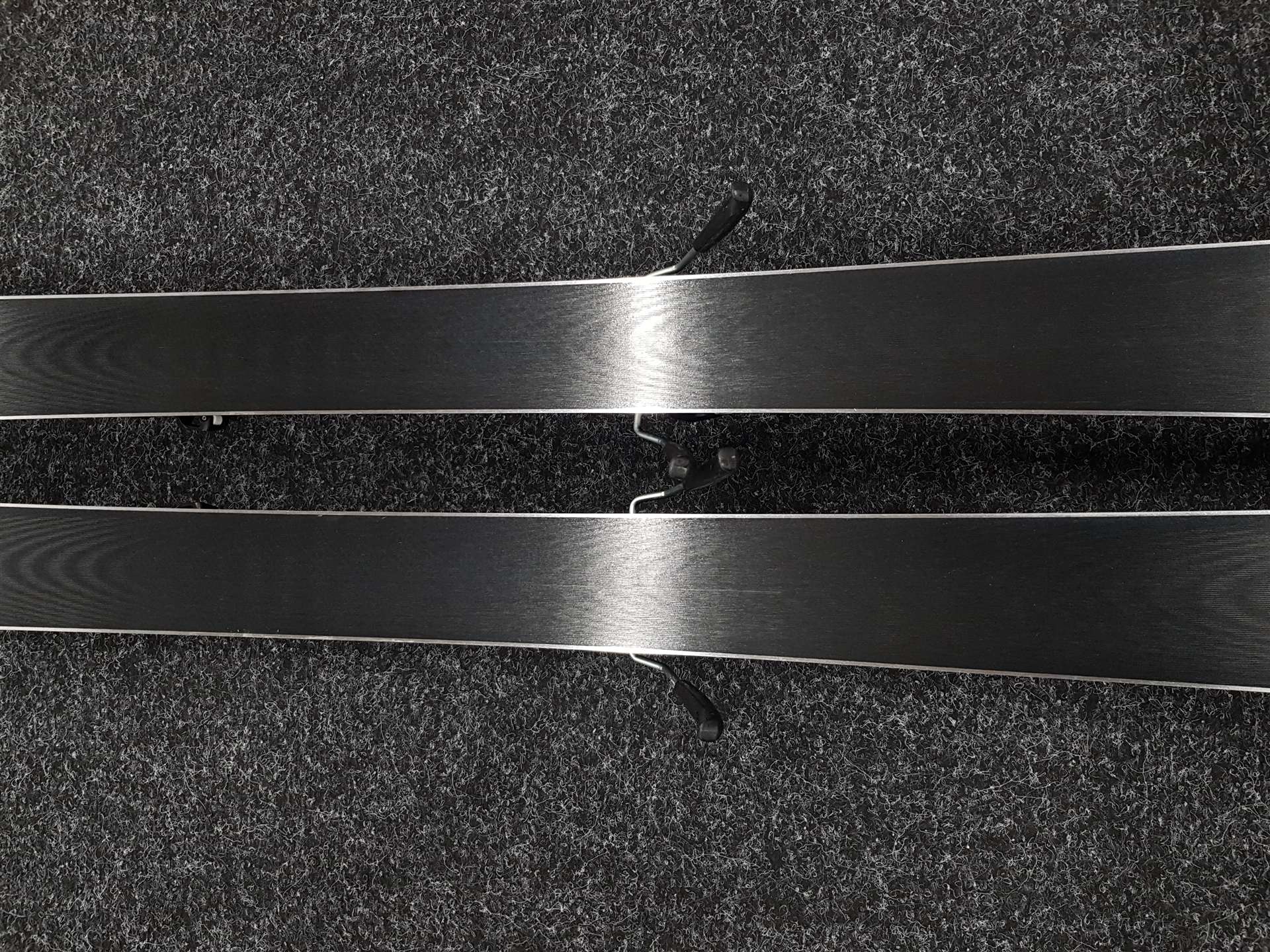 Skis d'occasion ELAN Element 74 + fixations Elan 9