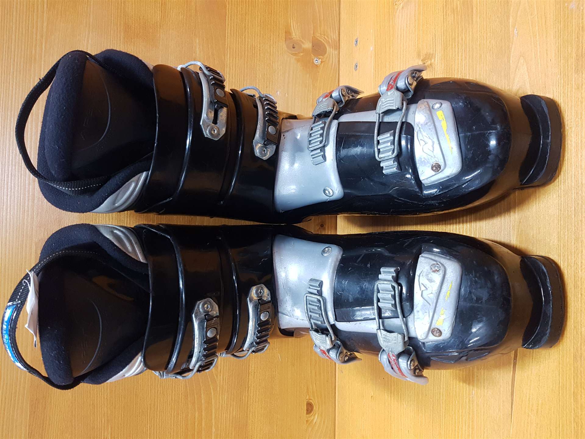 Chaussures de ski usagées NORDICA One 45