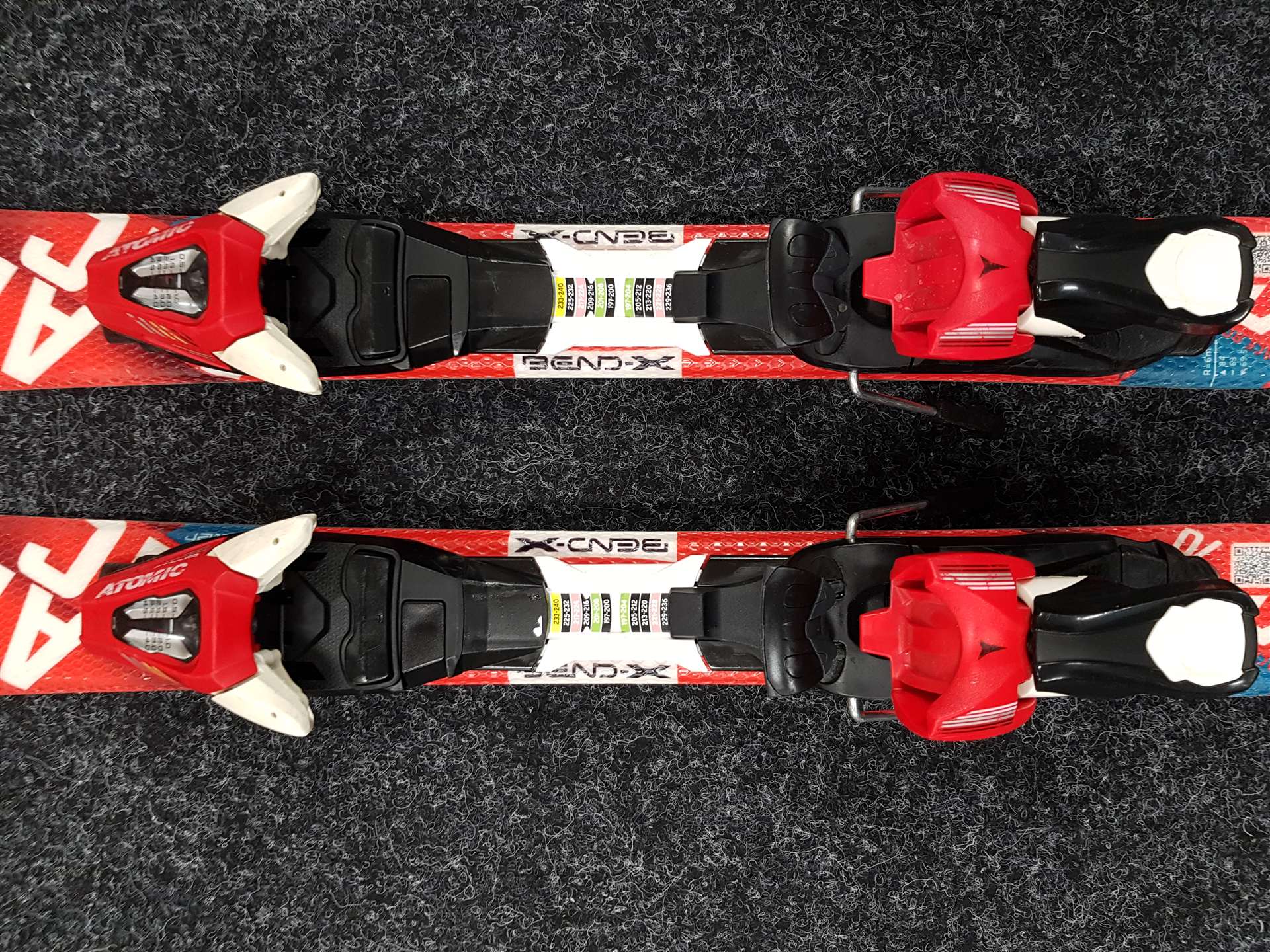 Sci usati per bambini ATOMIC Redster XT + attacchi Atomic XTE 4.5