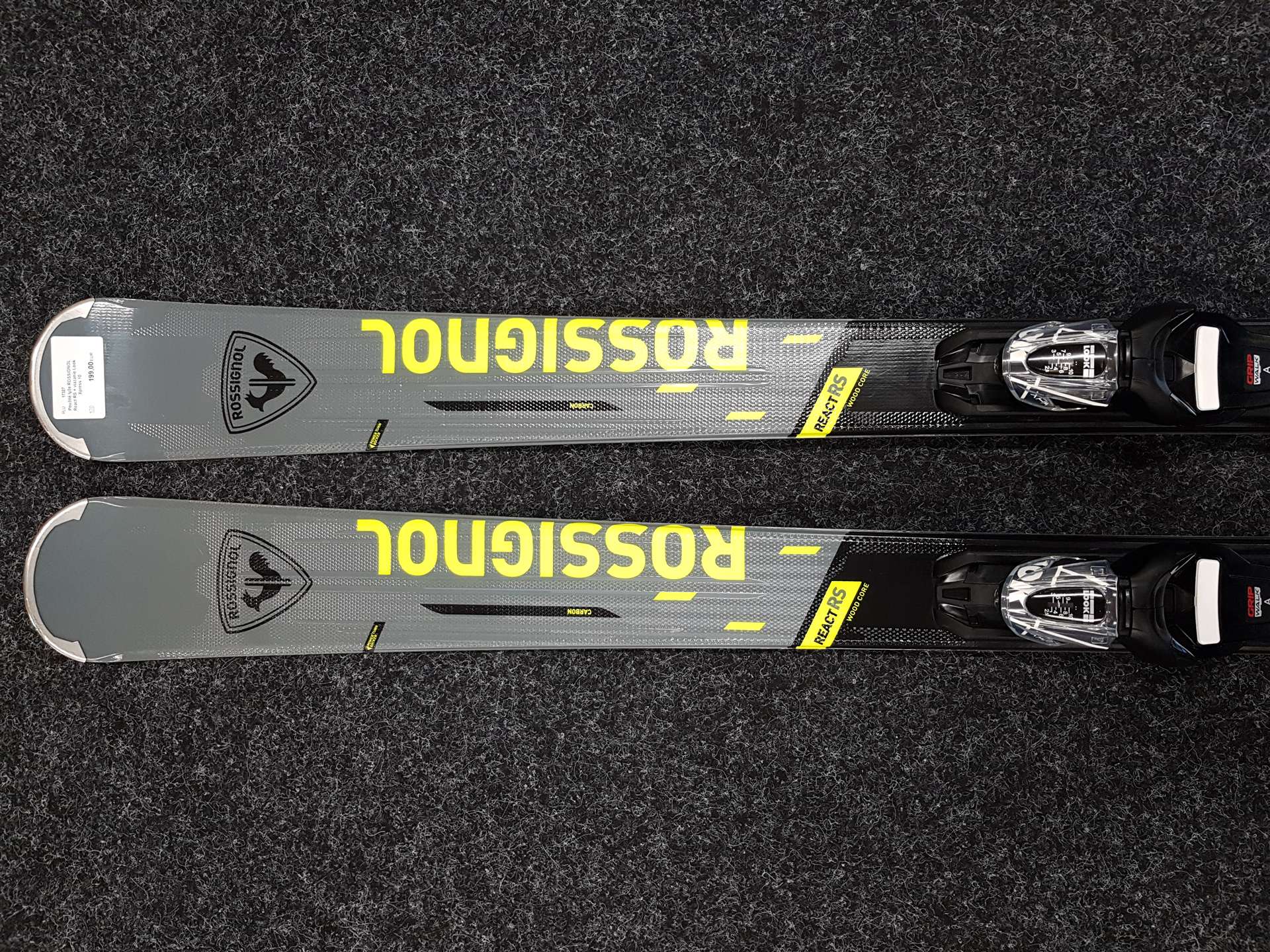 Skis ROSSIGNOL React RS d'occasion + fixations Look Xpress 10