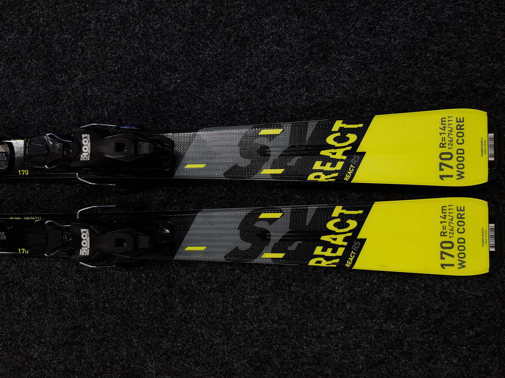 Skis ROSSIGNOL React RS d'occasion + fixations Look Xpress 10