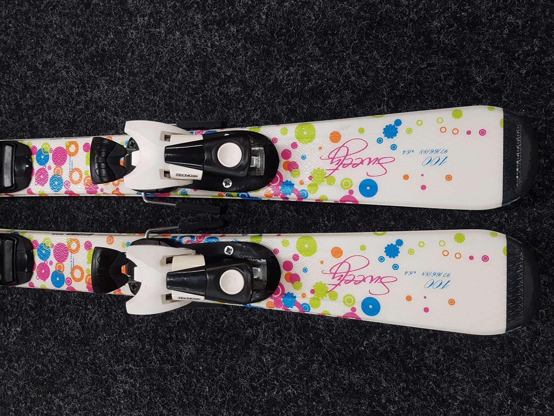 Použité detské lyže TECNOPRO Sweety + viazanie Tecnopro TC 4,5