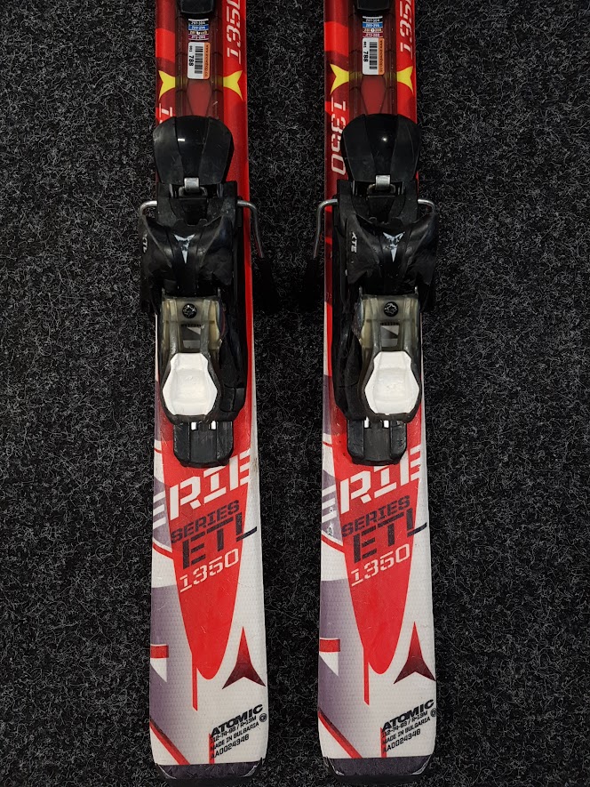 Basar-Ski der Atomic ETL SERIES