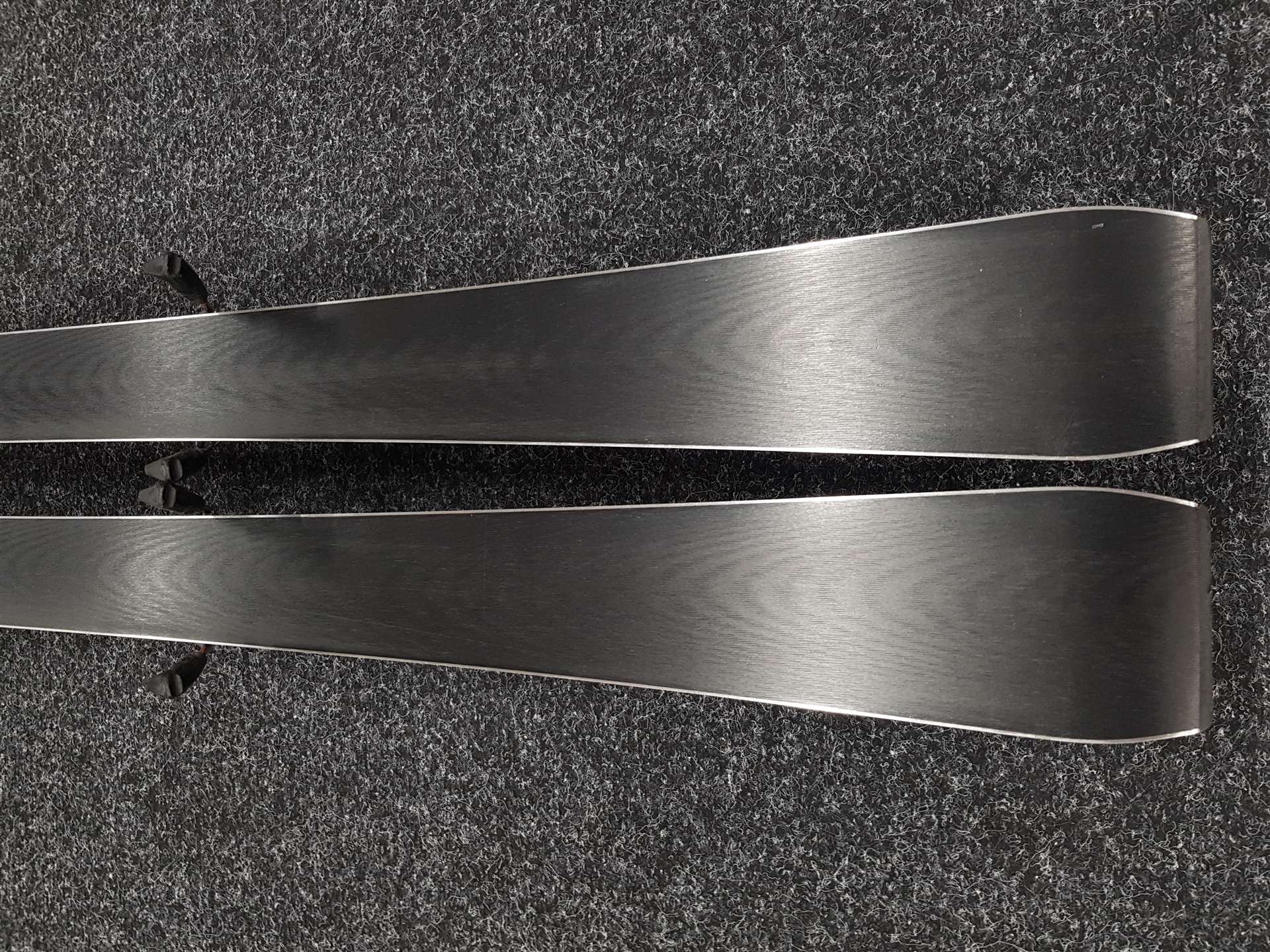 Schiuri ATOMIC Redster Q7 folosite + legături Atomic MI 12