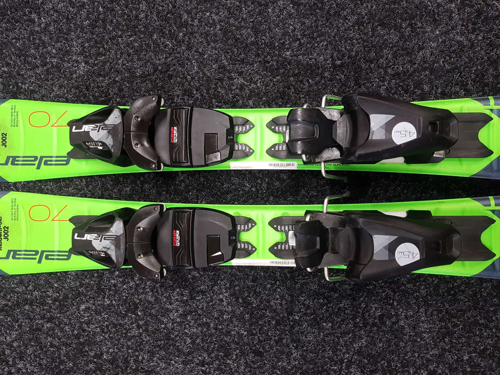 Rabljene dječje skije ELAN Jett 70 + vezovi Elan 4.5 AC