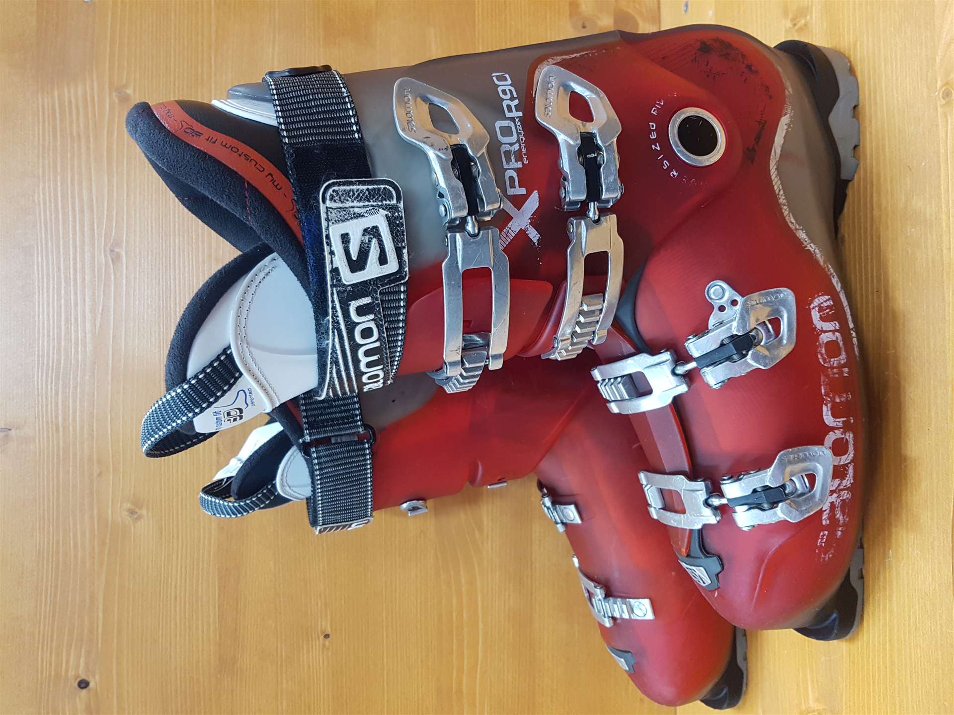 Gebrauchte SALOMON X Pro R90 Skischuhe