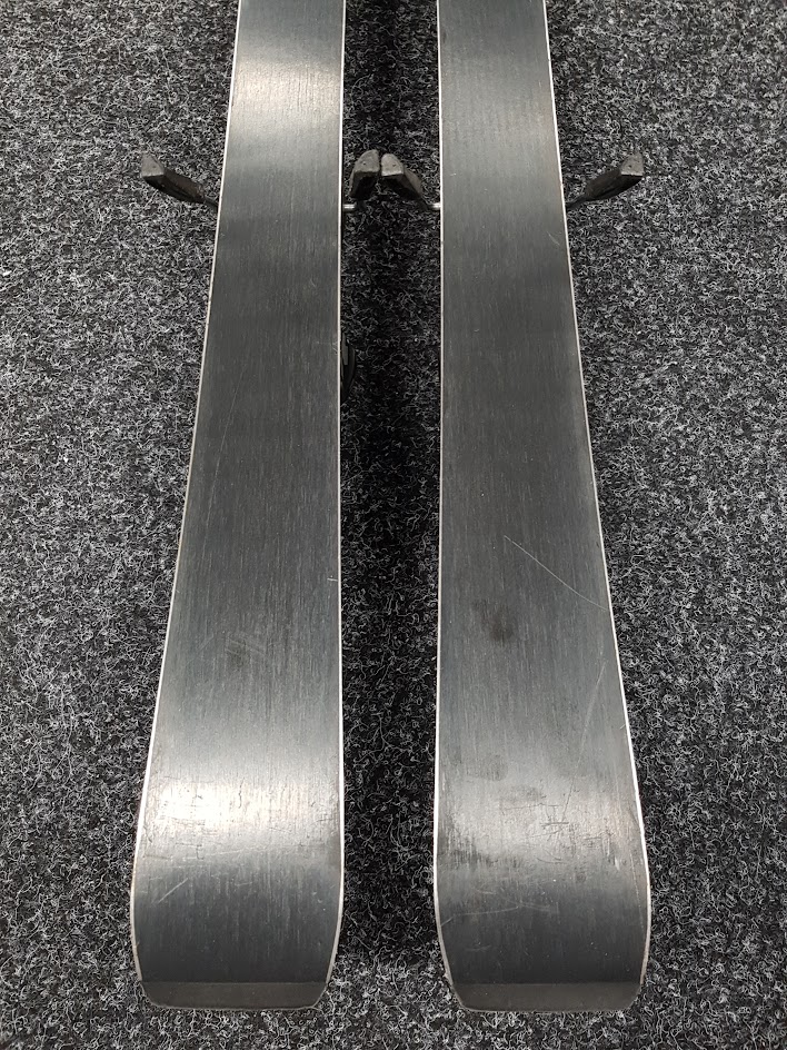 Skis Salomon Equipe d'occasion