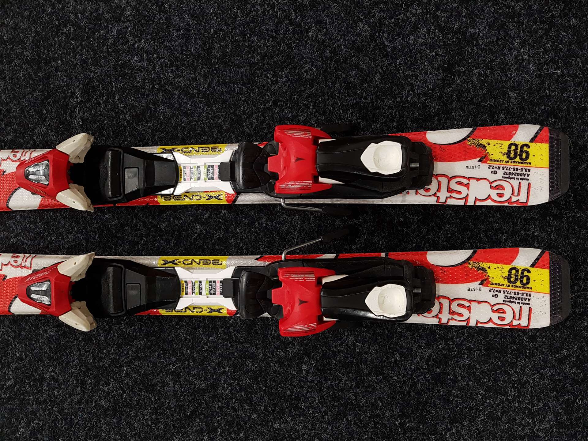 Použité lyže ATOMIC Redster Bend X + vázání Atomic XTE 4,5