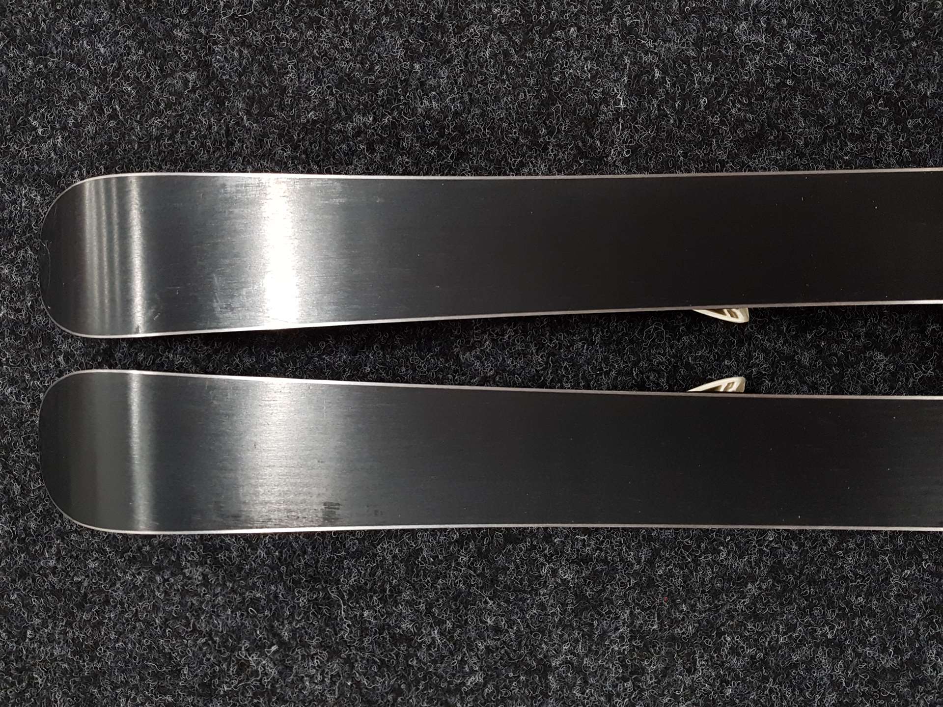 Použité lyže ATOMIC Redster Bend X + vázání Atomic XTE 4,5