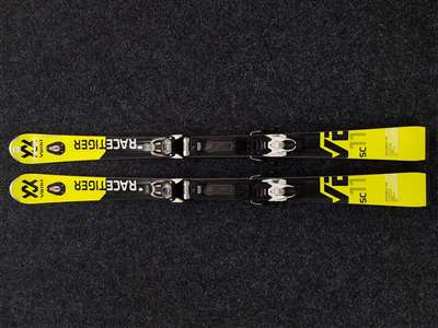 Použité lyže VOLKL Racetiger SC 11 + vázání Marker Motion 10