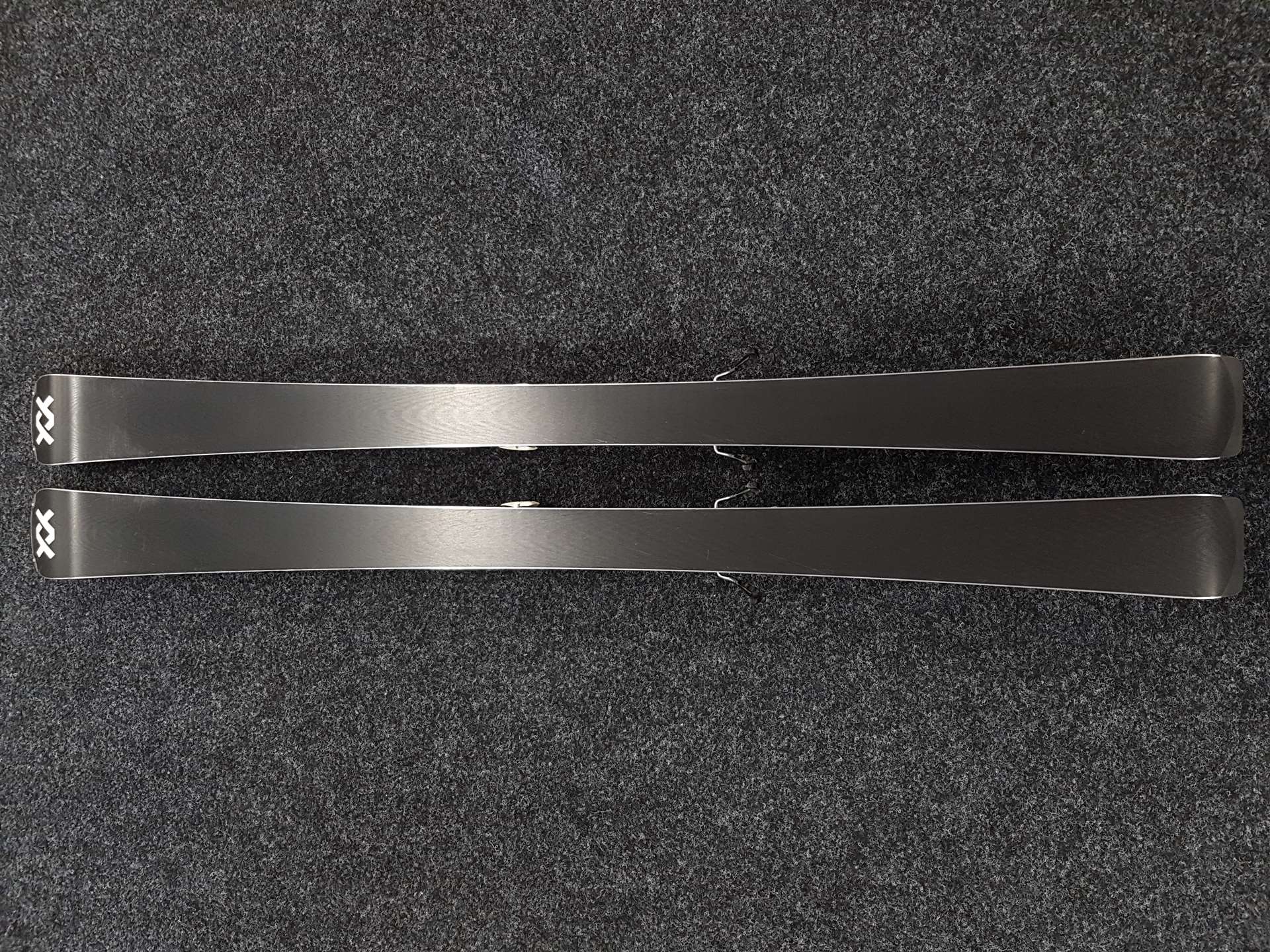 Použité lyže VOLKL Racetiger SC 11 + viazanie Marker Motion 10