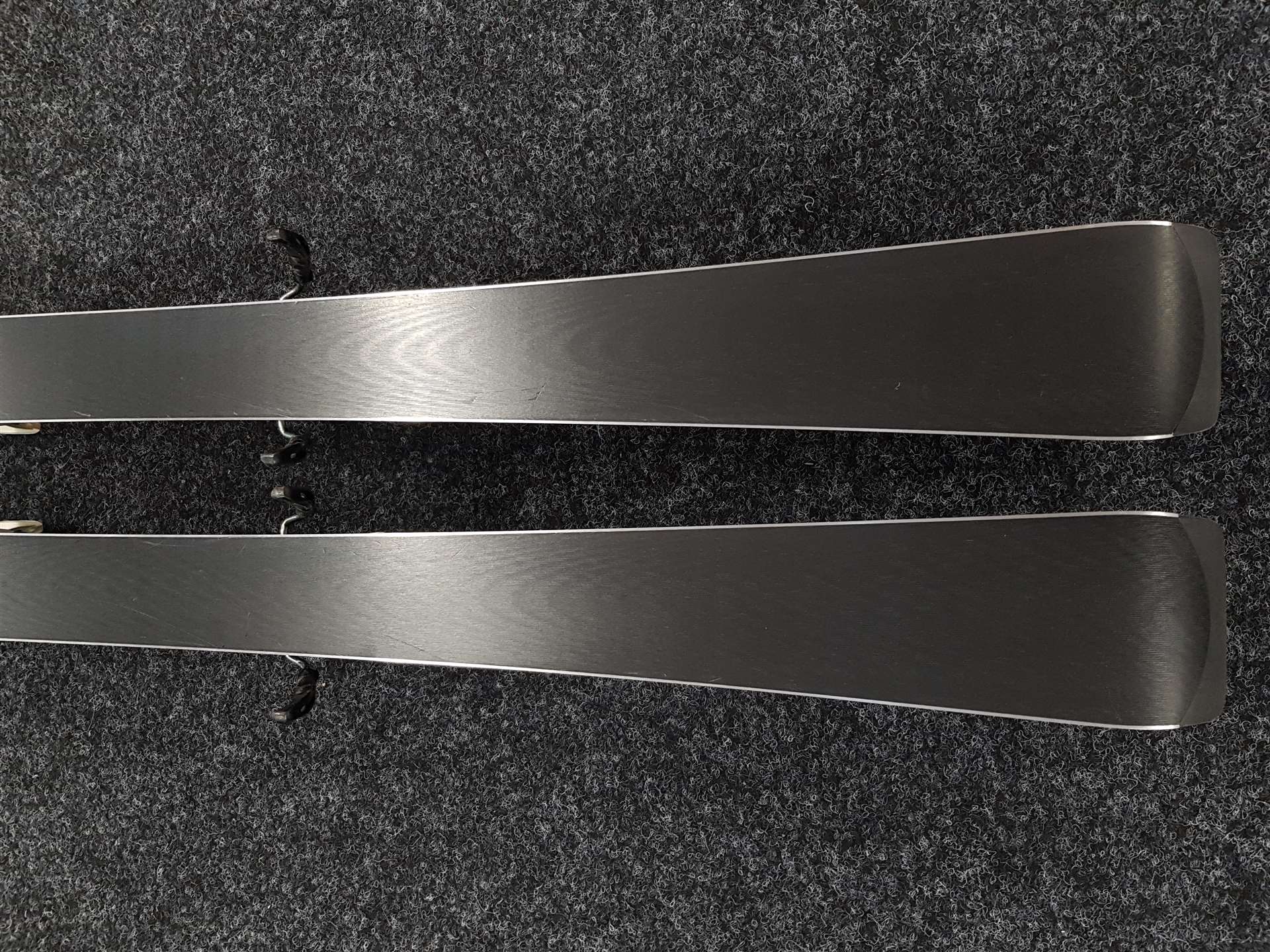 Použité lyže VOLKL Racetiger SC 11 + viazanie Marker Motion 10