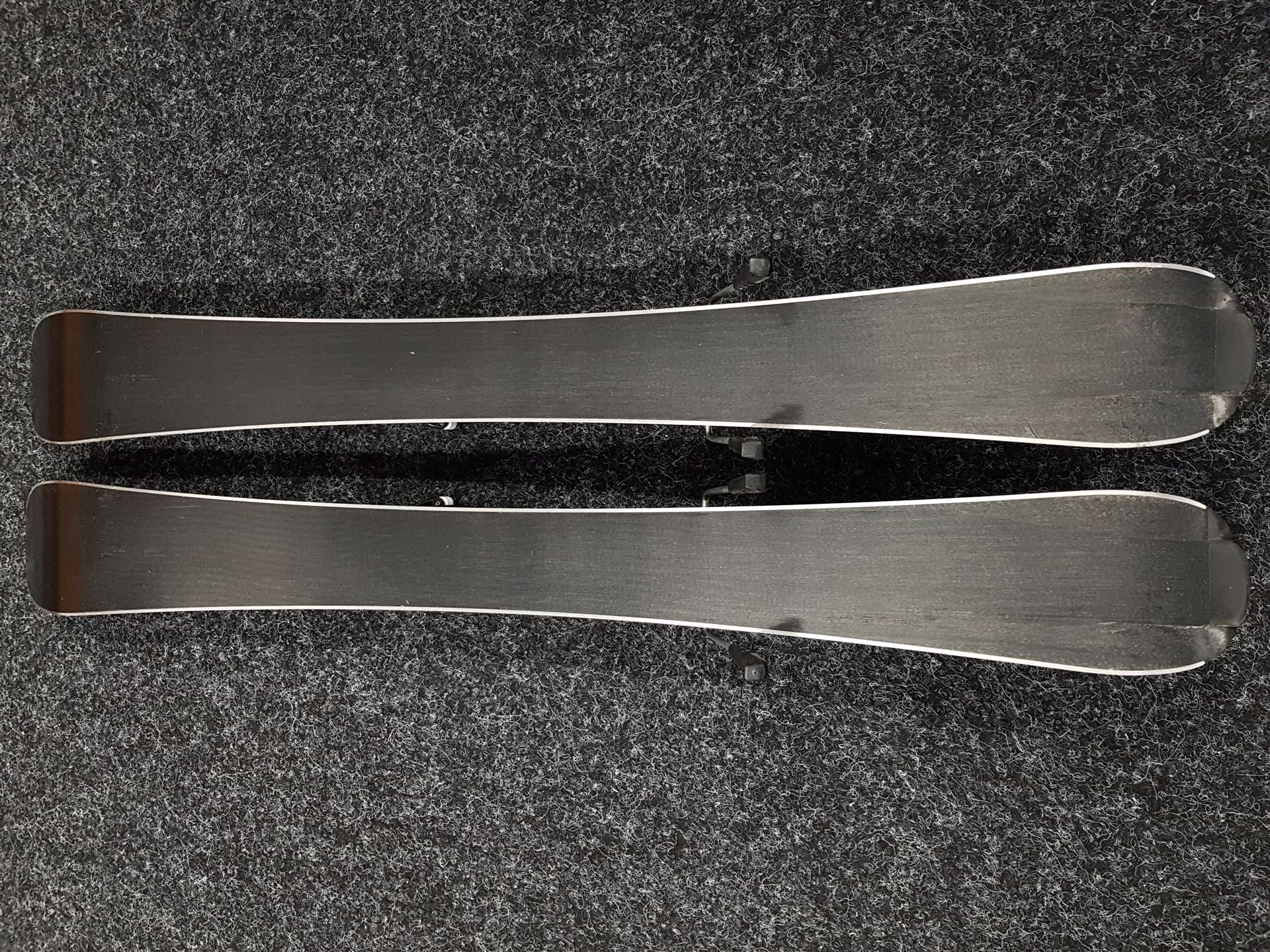 Gebrauchte HEAD Super Shape Kinderski + Head SLR 4.5 AC Bindungen