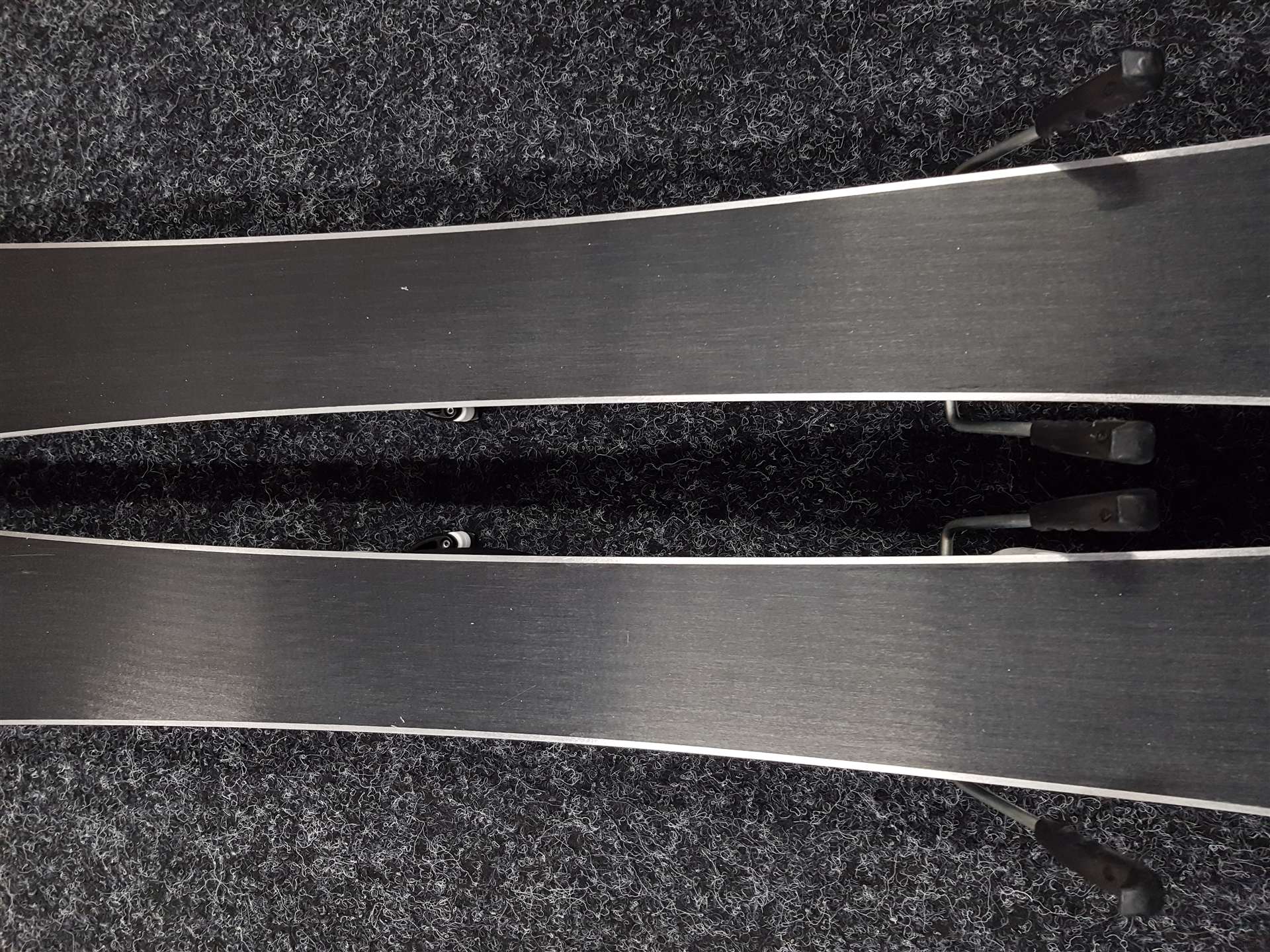 Gebrauchte HEAD Super Shape Kinderski + Head SLR 4.5 AC Bindungen