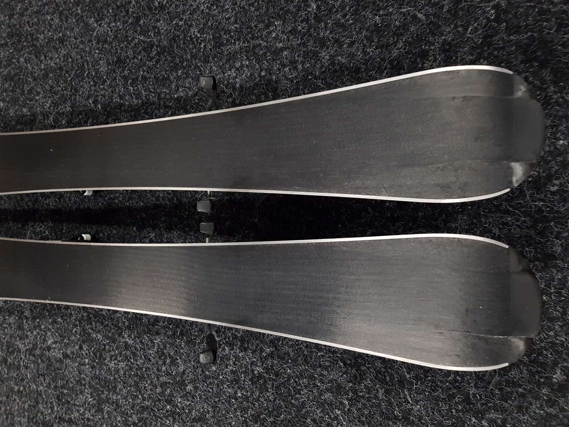 Gebrauchte HEAD Super Shape Kinderski + Head SLR 4.5 AC Bindungen