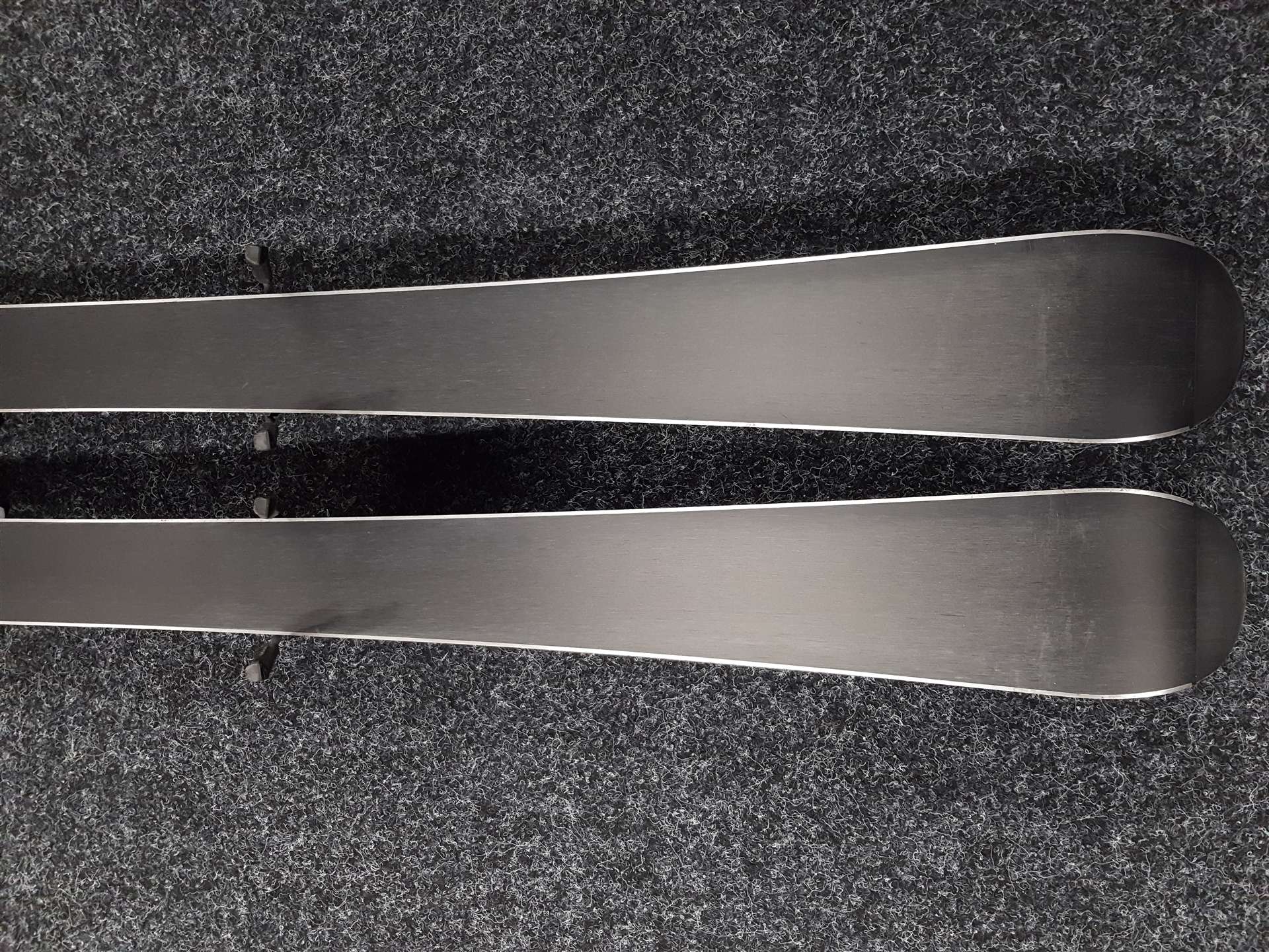 Skis d'occasion HEAD ERA 3.0 REV 70 + fixations Tyrolia SP 10