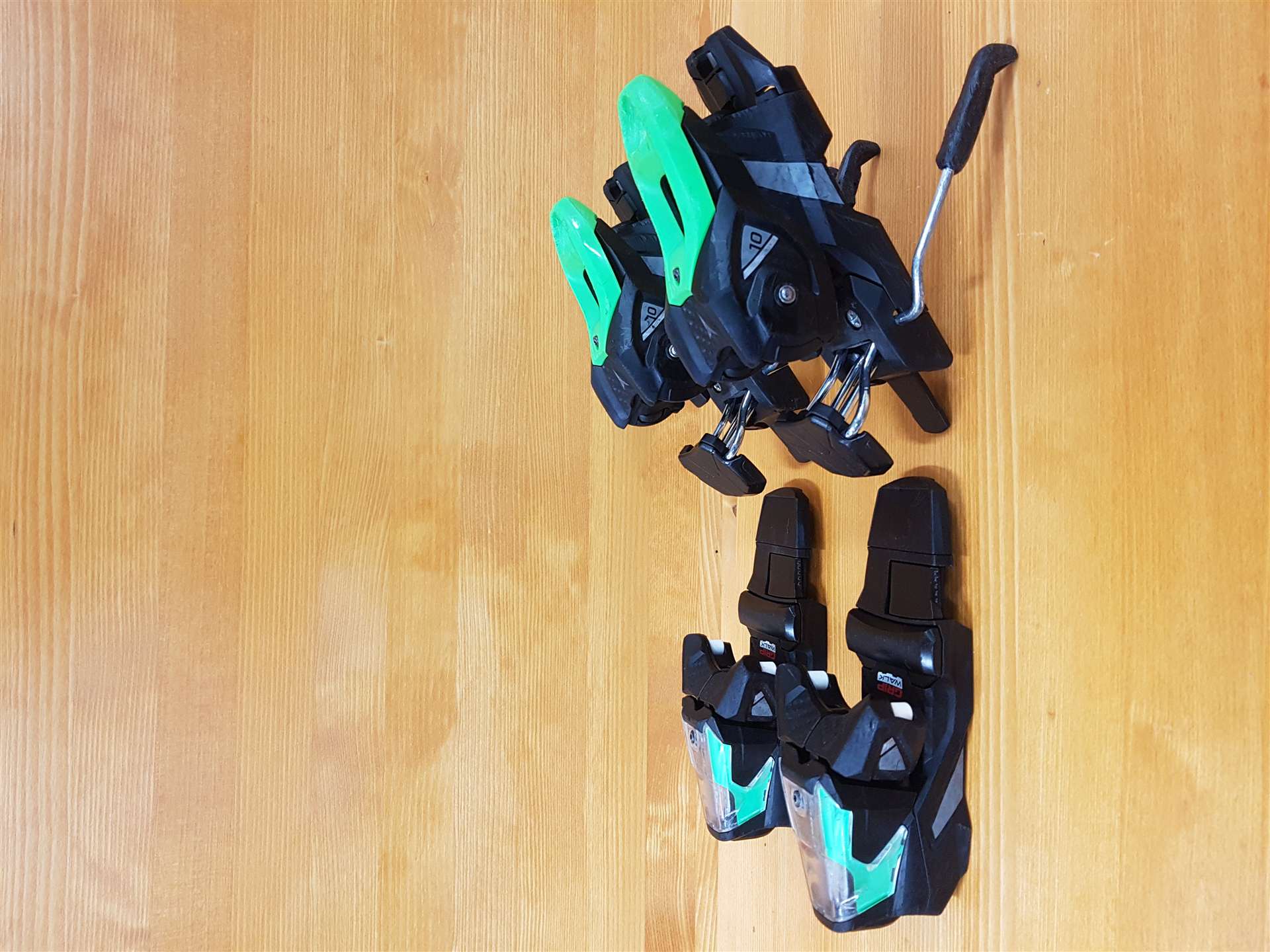 Utilizzato il connettore Atomic M Ten 10 (DIN10)