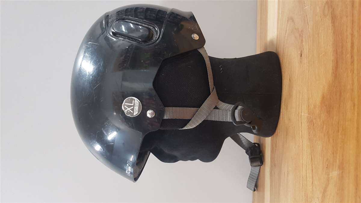 Bazárová helma Wedze čierna