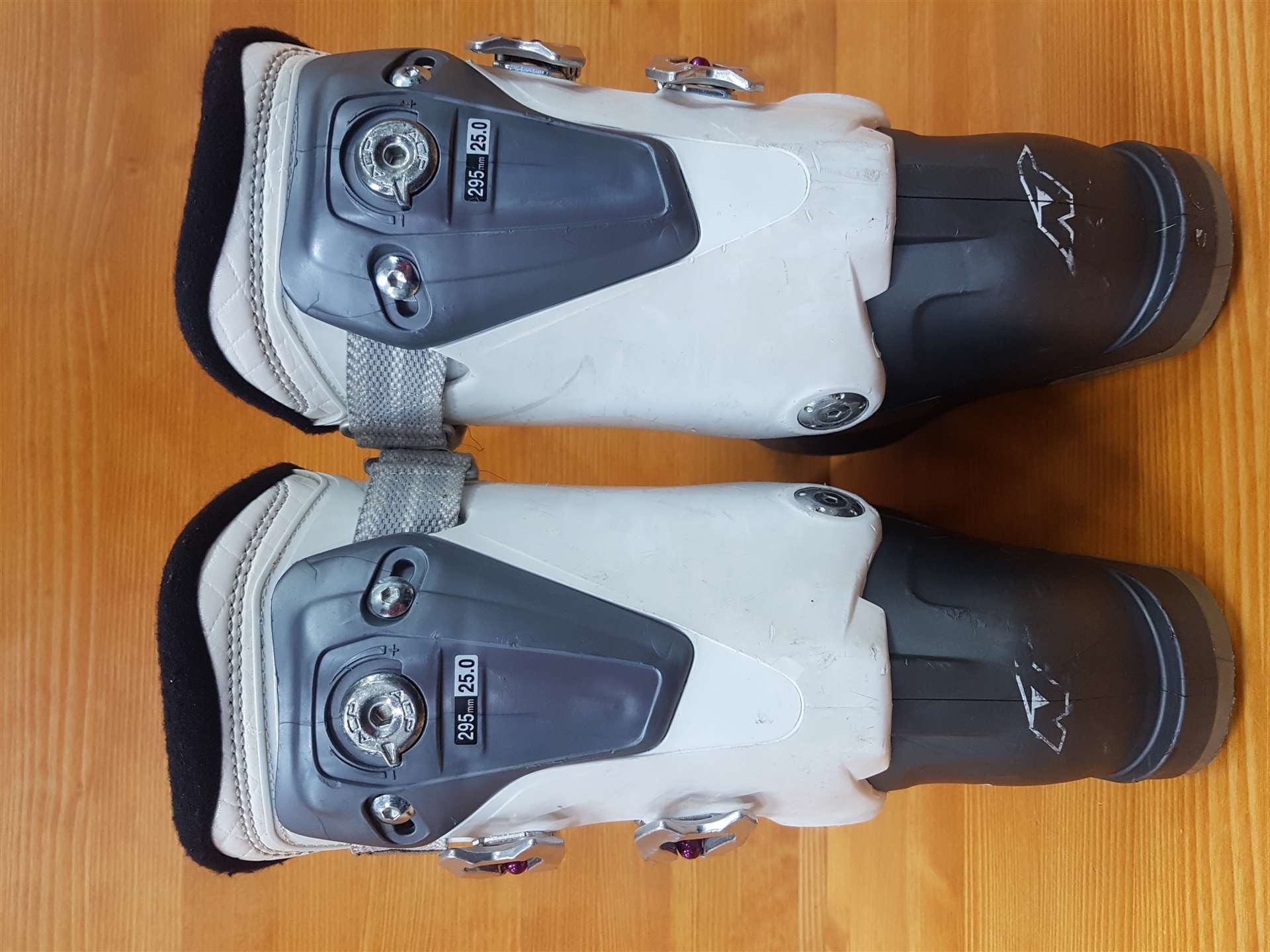 Chaussures de ski usagées NORDICA Nxt 75R W