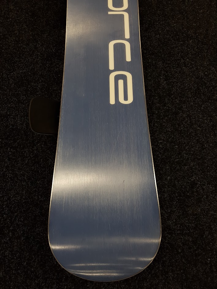 Použitý snowboard G - FORCE + vázání SP velikost XS